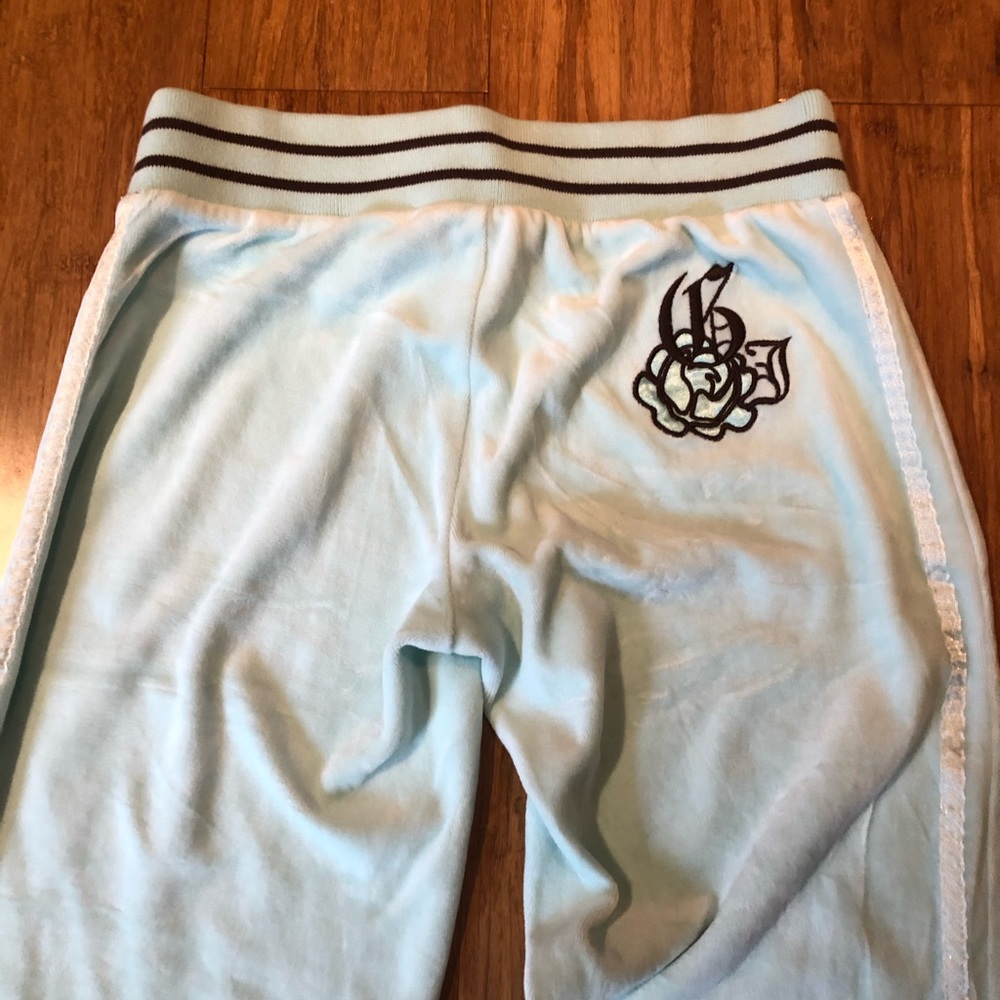 ✅✅SOLD✅✅New Guess sweet green velour joggers